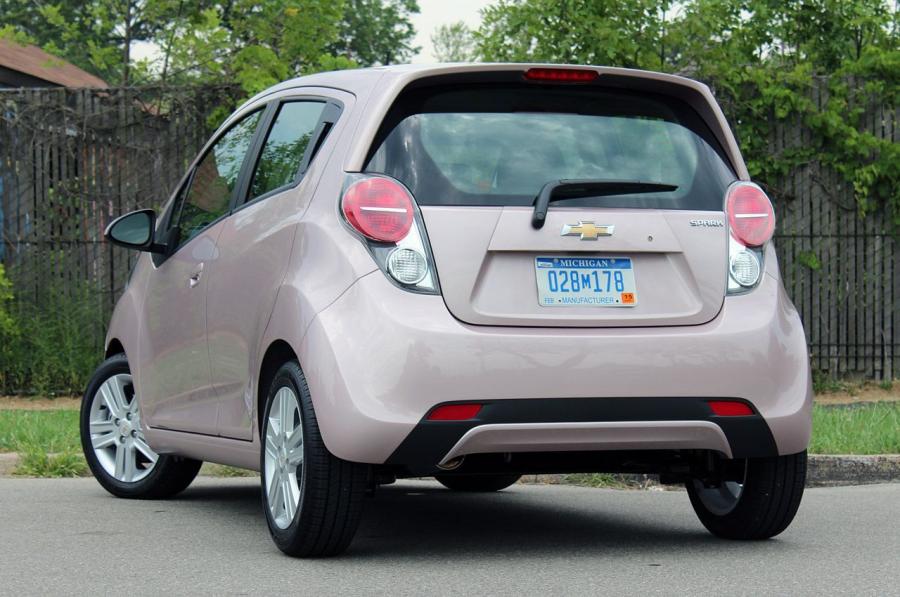  Chevrolet Spark 2013 года  (фото 11 из 204)